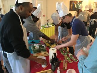 TEAM COOKING