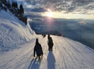 4. SOIREE LUGE