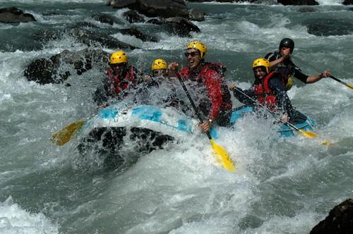 Trop chaud? Venez vous rafraichir en rafting!